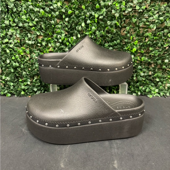 CROCS Shoes - Crocs Dylan Platform Studded Clog - W8